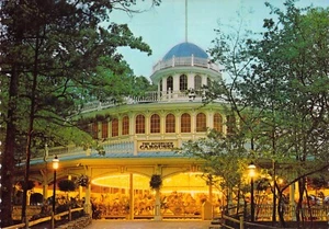 Six Flags Over Georgia Carousel @ Dusk Amusement Park 1974 postal como nueva 4x6 C42 - Imagen 1 de 2