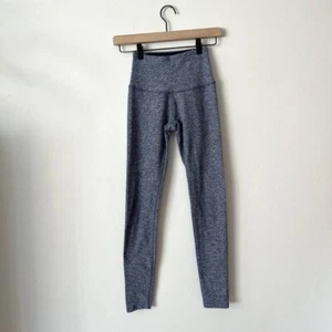 Leggings Beyond Yoga Caught In The Midi Spacedye tiro alto azules para mujer talla XS - Imagen 1 de 10