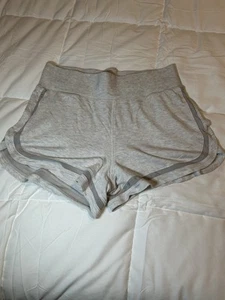 ATHLETA Breathe Shortie Short in Jersey Knit Medium - Picture 1 of 7