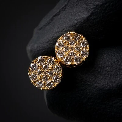 Auténticos aretes de oro amarillo con racimo redondo de diamantes naturales pequeños de 0,37 quilates Foto 1 de 4