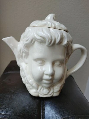 Tetera china vintage de porcelana como nueva Foto 1 de 4