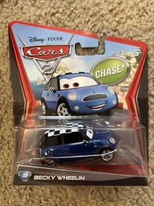 Disney Pixar Cars 2 Becky Wheelin #33 Chase Car - Bild 1 von 2