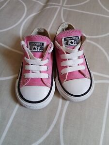 PAIR OF BABY / TODDLERS PINK CONVERSE TRAINERS SIZE UK 4 EURO 20.