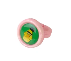 Sesamstraße Wochentag rosa Kunststoffring BERT - Bild 1 von 4