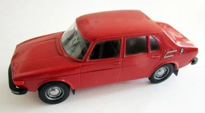 SAAB 900 Dealer Promotional, Red, Made in Finland - Picture 1 of 6