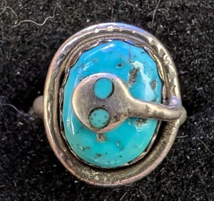Vintage Zuni Snake Ring Effie Calavaza Sterling Silver One Stone Turquoise Sign - Picture 1 of 9
