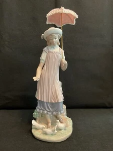 Lladro Retired  “SUSAN AND THE DOVES” #5156 - Picture 1 of 9