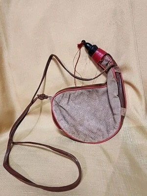 Bota de vino española de cuero Foto 1 de 4