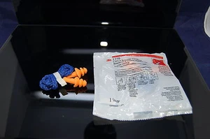 3M 1270 Tapones para Oídos Reutilizables con Cable para Dormir, Moto, Estudiando - Imagen 1 de 2