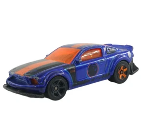 Hot Wheels 2016 Ford Mustang HW circuito digitale blu 1:64 pressofuso auto sciolto - Foto 1 di 5