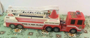 BUDDY L AERIAL HOOK AND LADDER FIRE TRUCK no 724 - Picture 1 of 10