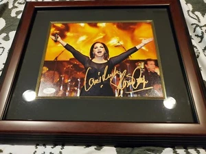 Gloria Estefan Professionally Framed Autographed 11x14 Color Photo.jsa - Picture 1 of 3