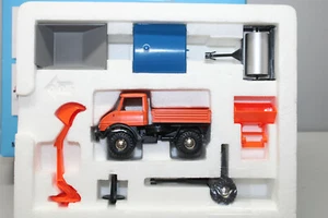Märklin 18310 Multipurpose Vehicle Unimog with Accessories Gauge H0 OVP - Picture 1 of 3