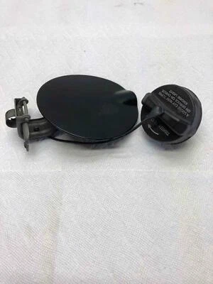 1996 - 2000 CHRYSLER SEBRING Rear Fuel Filler Cap and Door Gas Tank Cover Lid G - Image 1 of 4