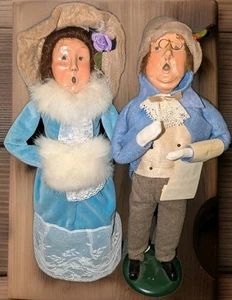 MUY RARO BYERS CAROLERS 1989 COLECCIÓN BYERS NAVIDAD HOMBRE MUJER VINTAGE AZUL - Imagen 1 de 11
