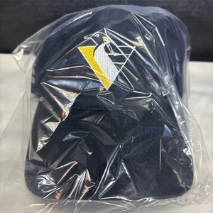 Pittsburgh Penguins Hat Cap Men’s Black NHL Hockey Strapback UPMC Health System - Picture 1 of 10