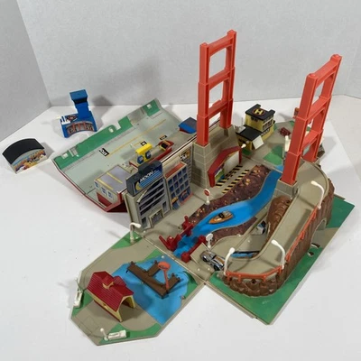Vintage 1988 Galoob Micro Machines Super City Tool Box Playset Incomplete Used - Image 1 of 4