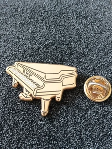 Pin's Pins Pin Enamel 59 Arthus Bertrand Piano Banque "BNP" - Picture 1 of 2
