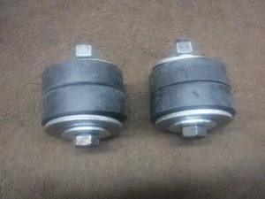 Buje de soporte de radiador de coche Chevrolet años 50, 60, 70 nuevo - Imagen 1 de 4