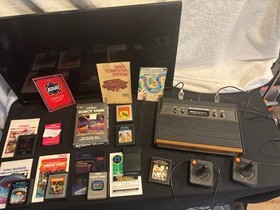 Atari 2600 Woodgrain Promo Console 10 Games Star Raiders Robot Tank