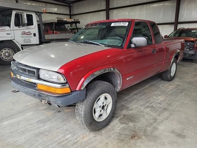 2002 Chevrolet S10 Pickup Front Driveshaft OEM 4.3L NP1 Used 107K Miles - Image 1 of 4