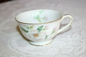 Sango APPLE BLOSSOM Made in Japan 3 5/8"d Coffee Cups & 5 3/4" Saucers (2 ea) - Picture 1 of 4