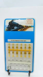 Bachmann 52-7013 N Scale Railroad and Street Signs 24 Pieces NEW - Picture 1 of 5