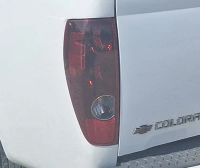 Lámpara de luz trasera izquierda para conductor Chevrolet Colorado 2004-2012 OEM LKQ Foto 1 de 4