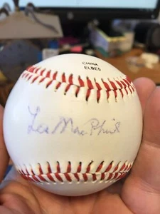 LCE MACPHAIL SIGNED BASEBALL MEMORABILIA ANTIQUES / COLLECTIBLE - Picture 1 of 7