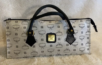 Bolso de Mano Renacimiento Blanco y Negro Modelo M-7345 Hecho en Corea 14 x 8 x 6 Pulgadas Foto 1 de 4