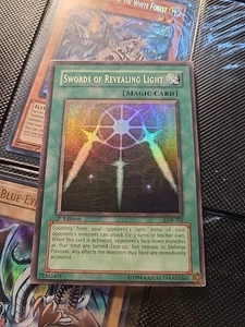 Swords of Revealing Light LOB-101 1st Edition - Bild 1 von 7