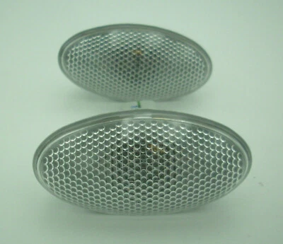 Satz Seitenblinker weiss passend für Citroen C1+C2+C3+C5 Peugeot 107+206+307+407 - Bild 1 von 4