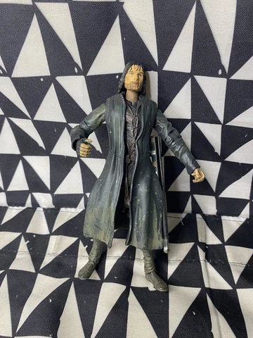 Lord of The Rings  Aragorn Strider No Sword Figure Marvel Cover