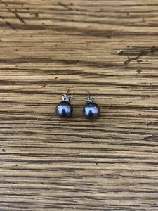Black Cultured Pearl Earrings - Picture 1 of 1