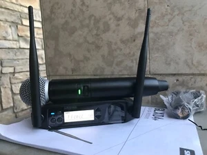 Shure GLXD4+/ GLXD2+ Z3 Digital Wireless Microphone System with SM58 - Picture 1 of 9