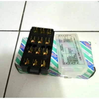 PICKUP TRUCK WAGON FUSE BOX FITS FOR DATSUN 620 J13 J15  - Image 1 of 3