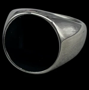 ANELLO DA UOMO IN ACCIAIO INOX IPOALLERGENICO PIETRA NERA ONICE ROTONDA E LISCIA - Foto 1 di 12