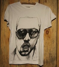 2011 Kanye West Merchandise Concert Tour Rap T-Shirt Men's Size Small +