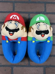 Nintendo Super Mario Bros 3D Plush Bedroom Slippers Blue Youth 2-3 - Picture 1 of 4