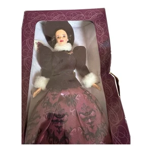 Vintage Barbie Special Edition Hallmark Doll Holiday Traditions 1996 Mattel - Picture 1 of 4