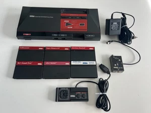 Sega Master System + Controller + Cavo + 6 Giochi - Foto 1 di 6