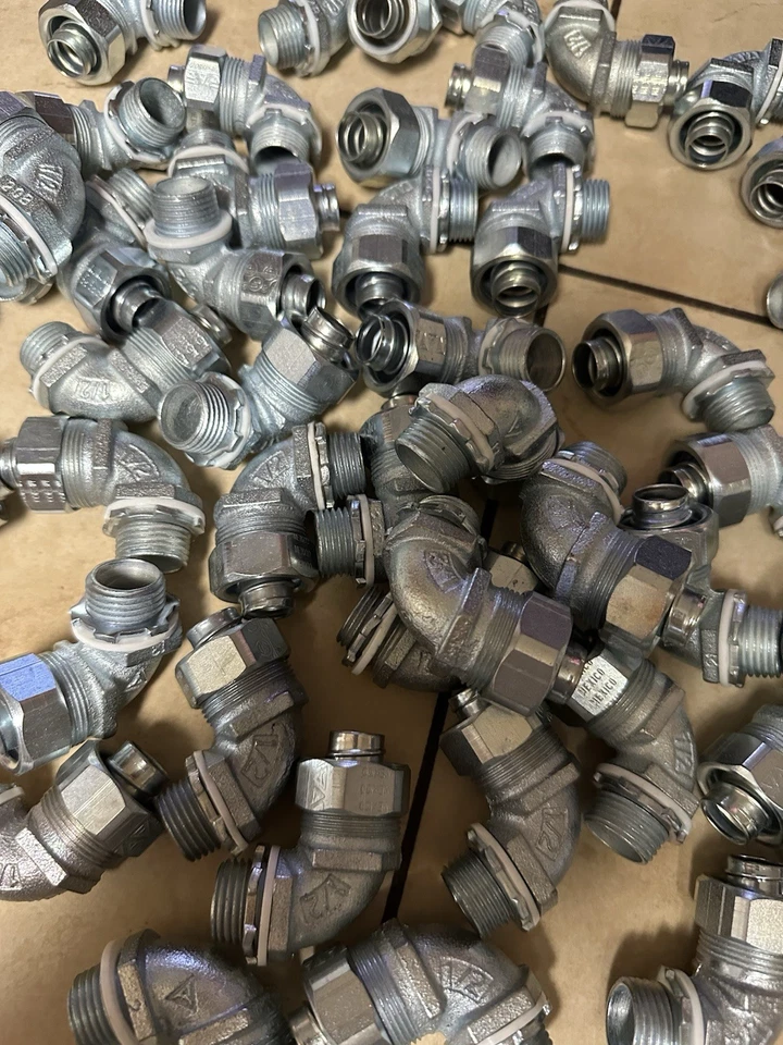 APPLETON ELECTRIC APPLETON 1/2" 90 Degree Liquidtight Conduit Connector LOT OF 10!