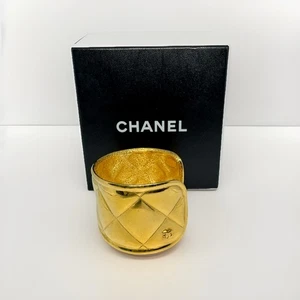 CHANEL Vintage CC Logo Matelassé Goldtone Diamond Wide Cuff Bangle Bracelet Box - Picture 1 of 18