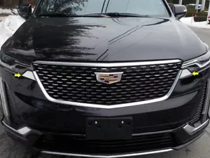 Cadillac XT6 STAINLESS STEEL 2PC HEADLIGHT ACCENT  - Bild 1 von 1