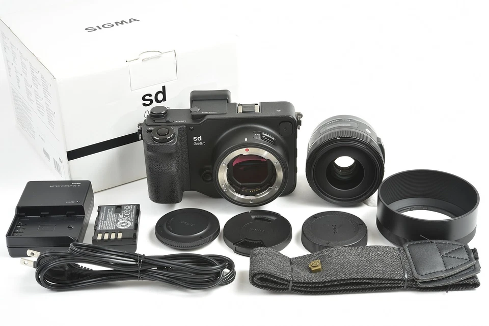 Sigma sd Quattro Digital Camera Art 30mm f/1.4 DC HSM Kit [Excellent] 88-K90 - Image 1 of 4