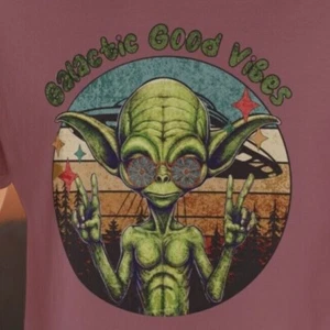 Alien Shirt Alien Retro Alien Good Vibes T-Shirt UFO Shirt UFO Gifts Alien Gifts - Picture 1 of 19