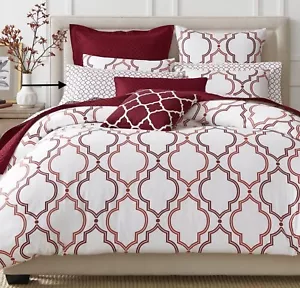 CHARTER CLUB DAMASK DESIGN OGEE GEOMETRIC 2 STANDARD / QN PILLOWCASES GARNET NIP - Picture 1 of 3