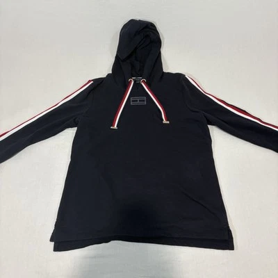 Pulôver com capuz feminino Tommy Hilfiger azul marinho tamanho M logotipo listrado branco vermelho - Imagem 1 de 4