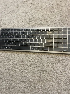 Dell KB7120Wc Wireless Slim Keyboard Tested Working Good Condition No USB Dongle - Picture 1 of 17