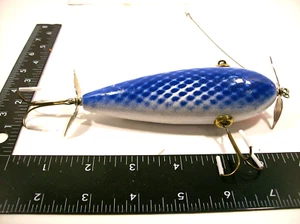 Vintage 5" Wood Side Trebles / Props Topwater Musky Lure - Red/White/Blue Scale - Picture 1 of 8